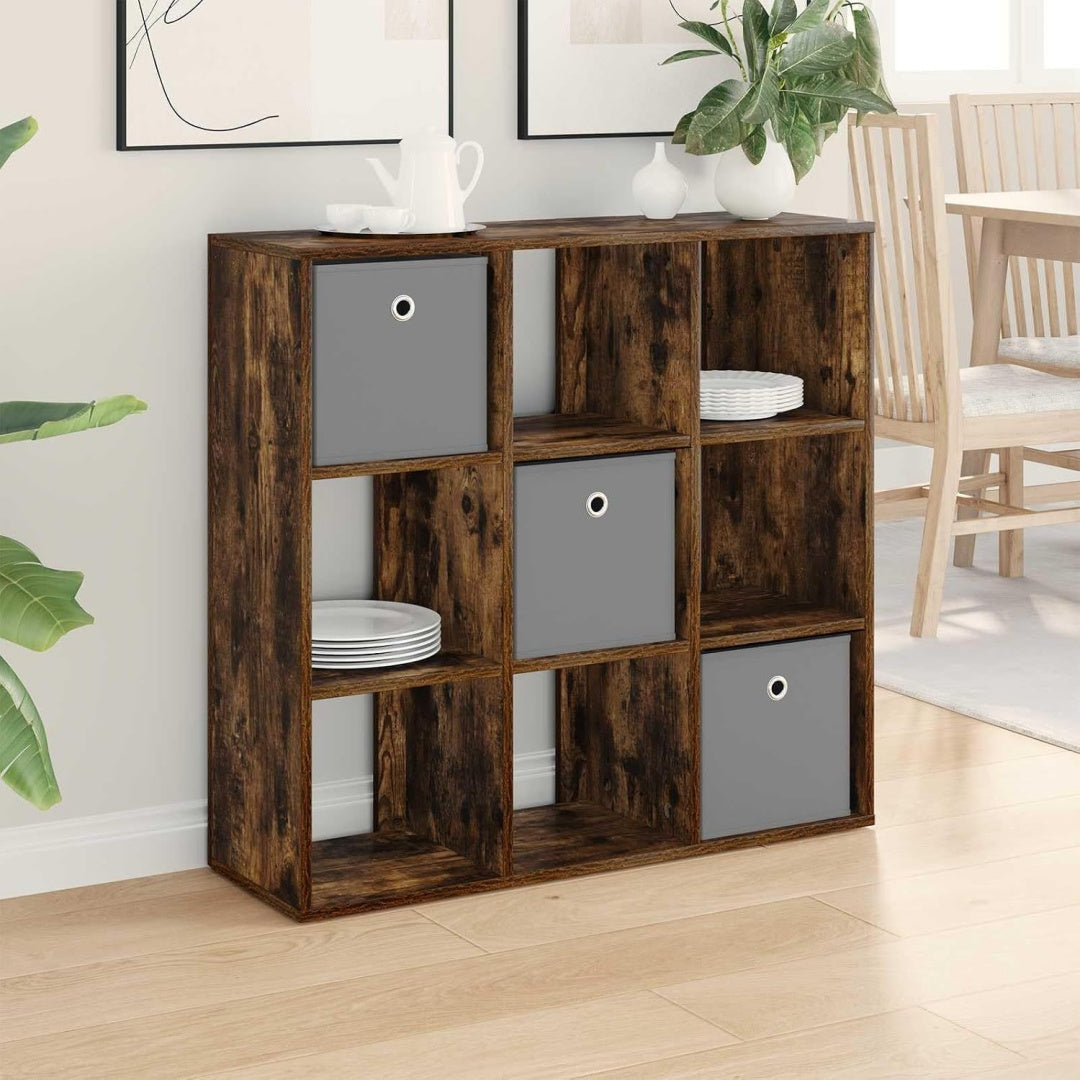 Une silhouette equilibree pour ce buffet avec tiroirs, avec portes, teinte chene et naturel
