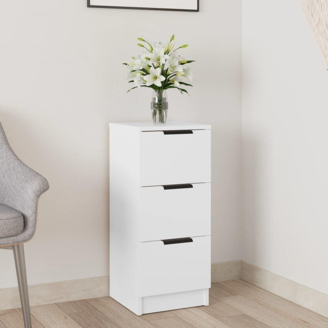 Une silhouette equilibree pour ce buffet avec tiroirs, avec portes, teinte blanc et bois naturel